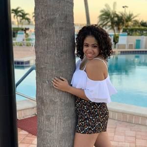 Meet your Posher, Maddi